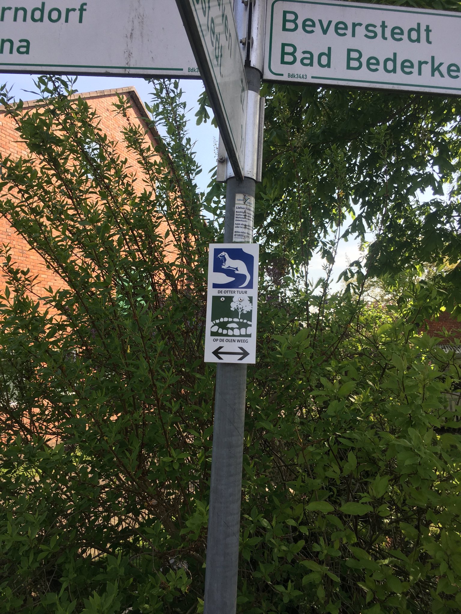 Wanderwegweiser radschild